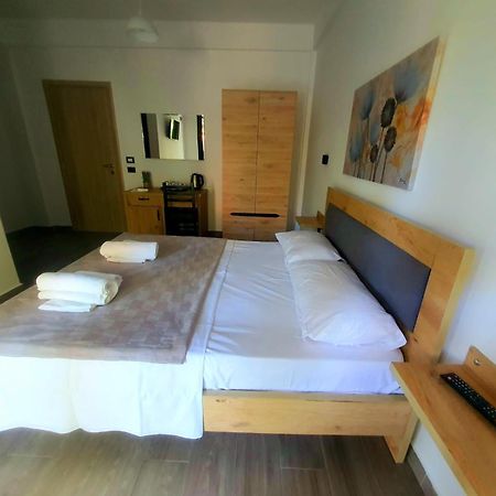 Vlorë Lungomare Private Rooms מראה חיצוני תמונה