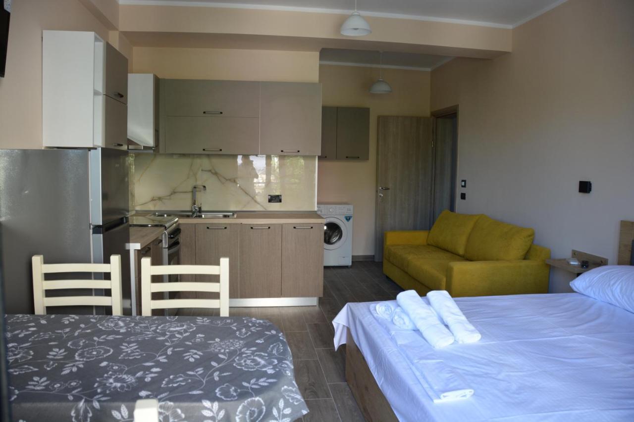 Vlorë Lungomare Private Rooms מראה חיצוני תמונה