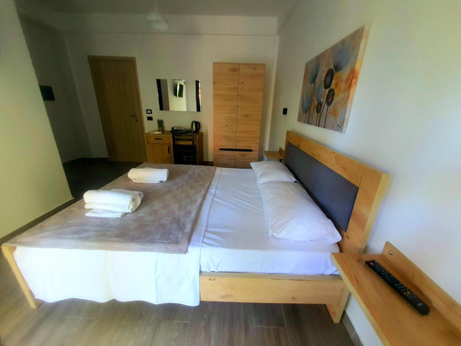 Vlorë Lungomare Private Rooms מראה חיצוני תמונה