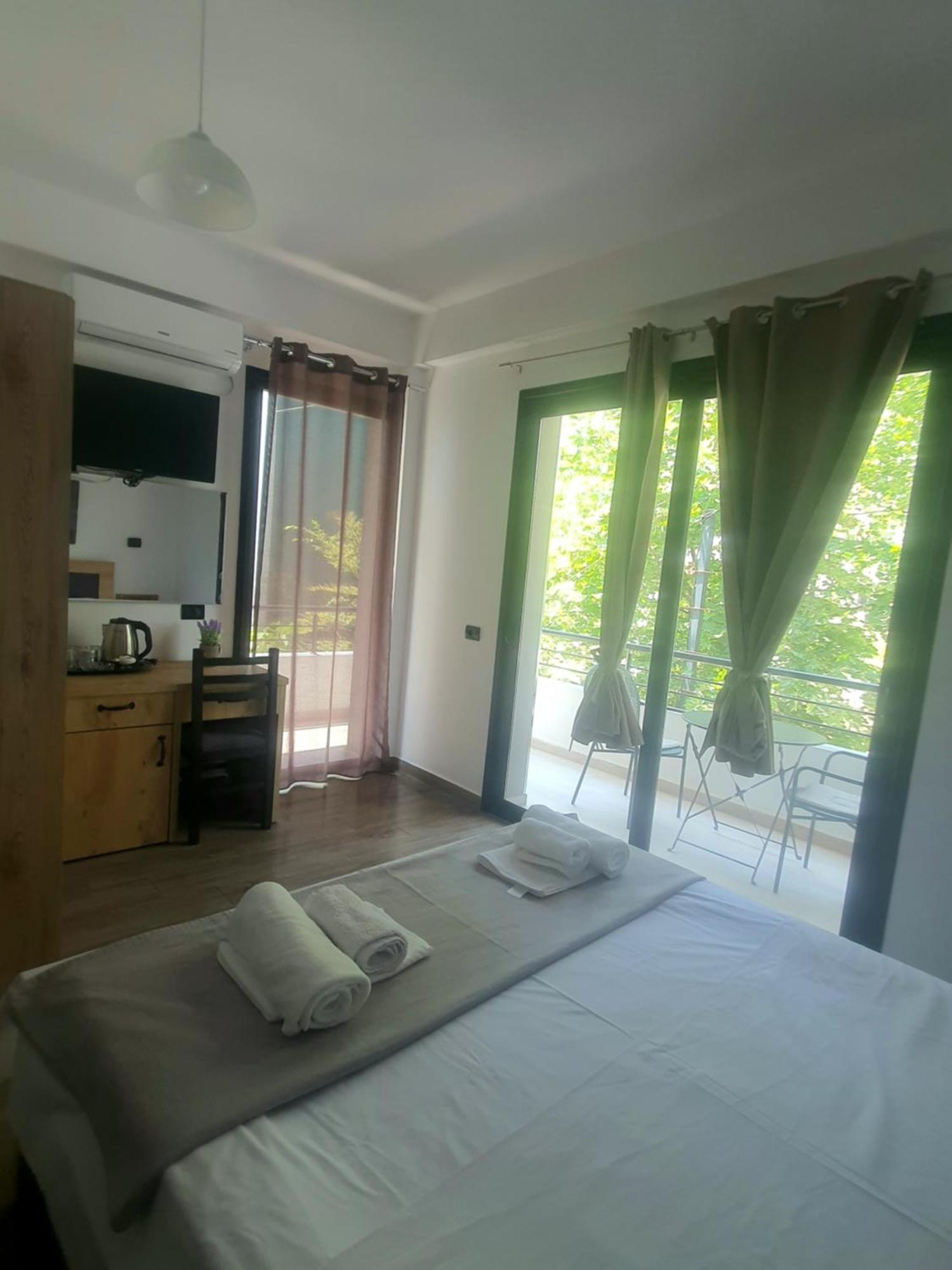 Vlorë Lungomare Private Rooms מראה חיצוני תמונה